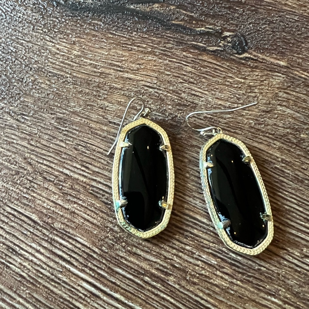 Kendra Scott Black and gold earrings